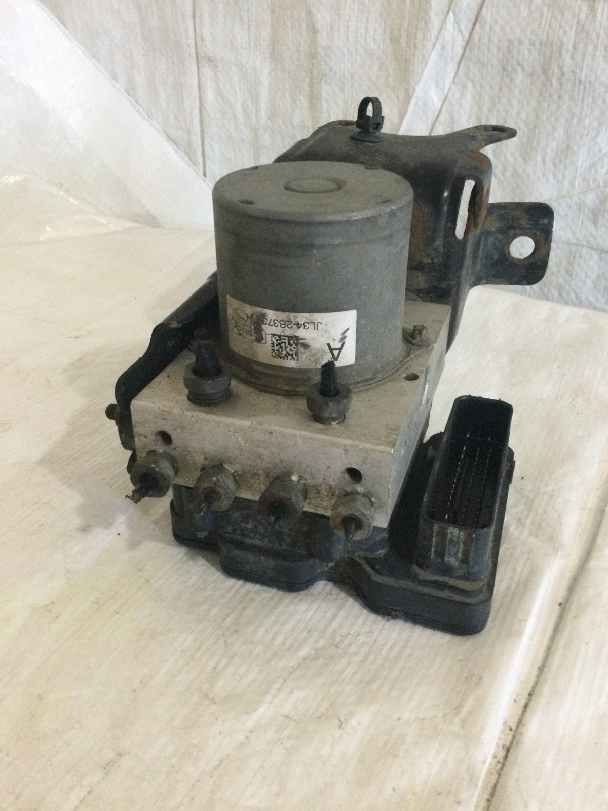2018 Ford F150 F-150 5.0L ABS Pump Control Module OEM JL34-2B373-AH