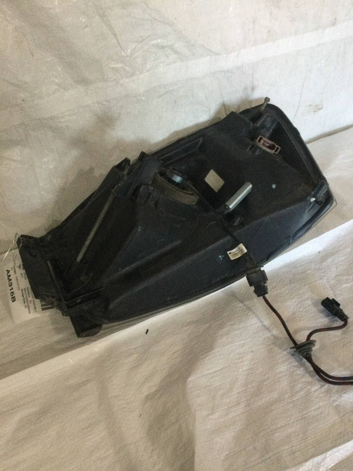 2007 Dodge Ram 2500 Right Passenger Side Headlamp Assembly OEM