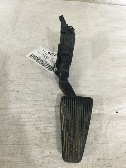 2017 Dodge Ram 3500 Accelerator Gas Pedal OEM 68043161AD