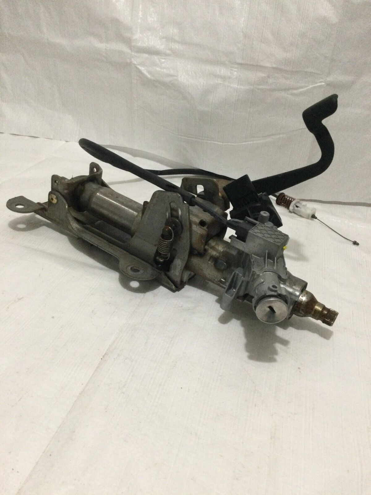 2017 Jeep Wrangler Steering Column Assembly W/ Ignition Lock Cylinder OEM