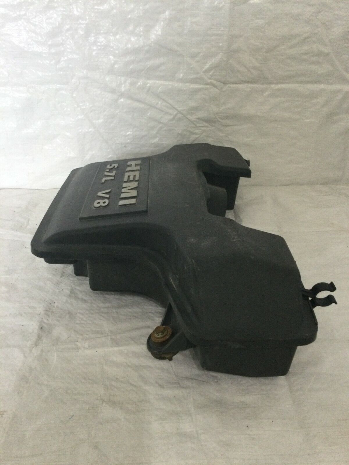 2003-2008 Dodge Durango 5.7L Hemi Air Intake Resonator Housing Box OEM 53032463