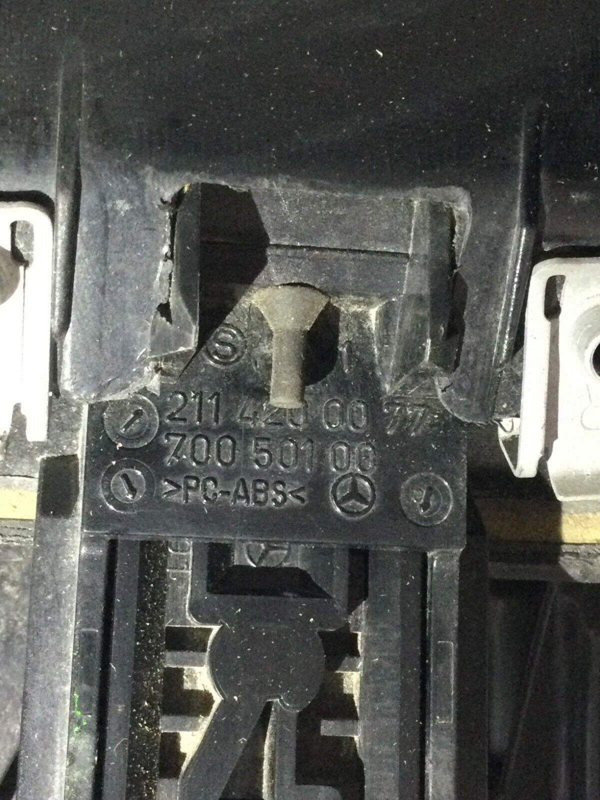 2003-2006 Mercedes Benz W211 E55AMG Kick Panel W/ Parking Button Ignition Module