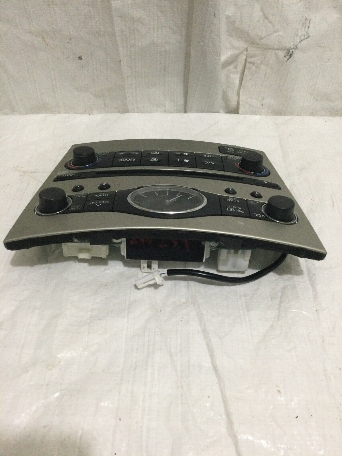 2007-2008 Infiniti G35 Radio Face Plate OEM