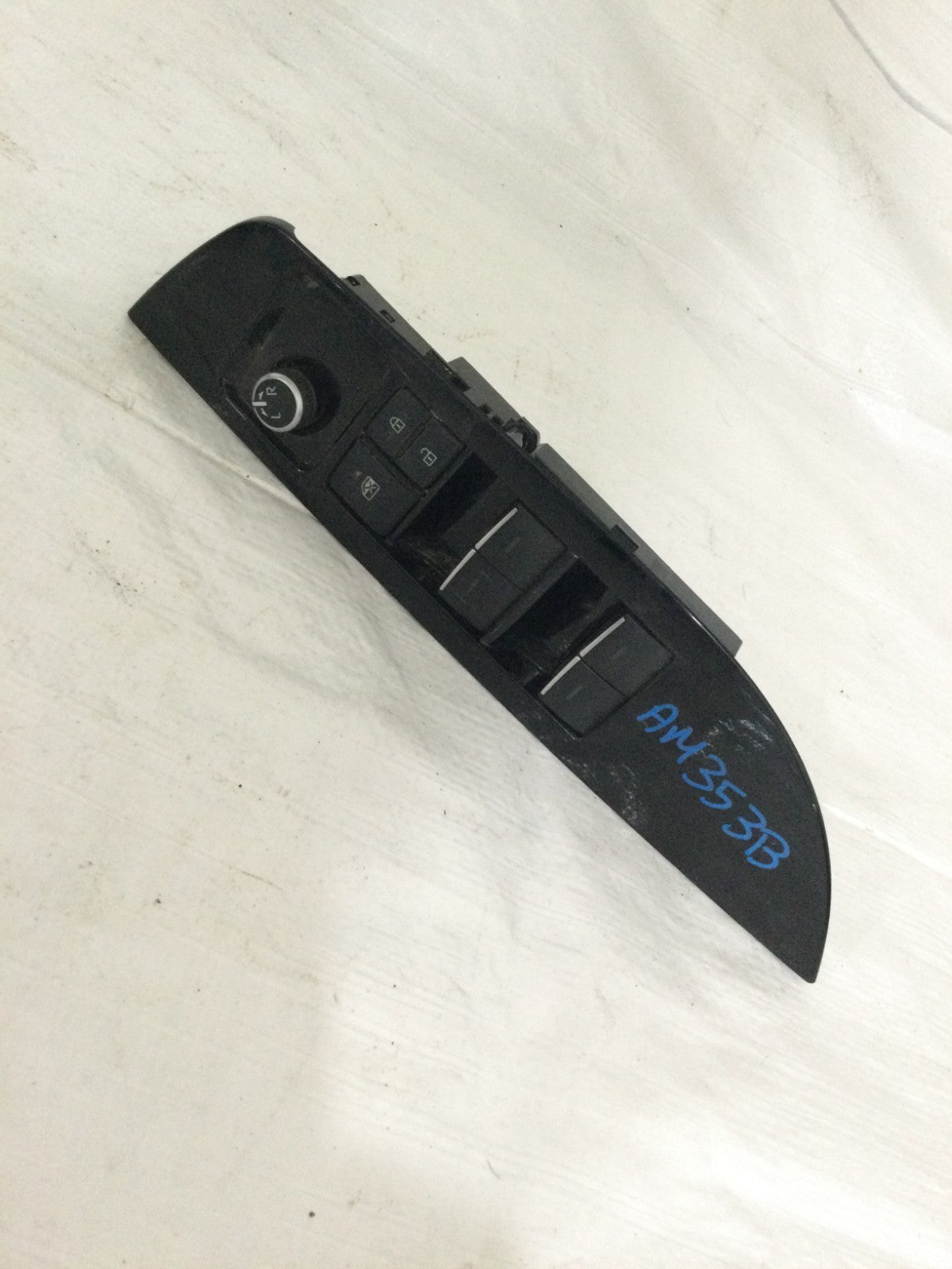2021 Toyota Corolla 2.0L Front Left Power Window Master Switch OEM 84040-12210