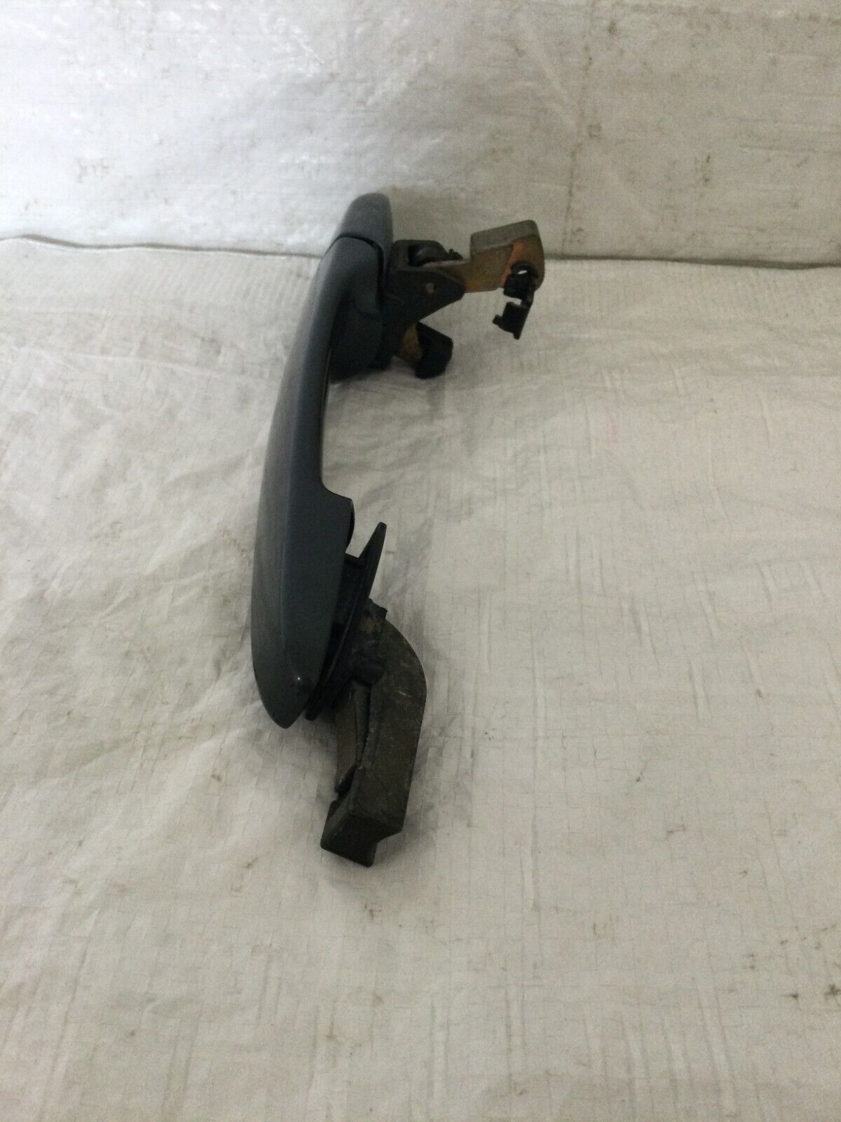 2005 Mazda 6 Front Right Passenger Exterior Door Handle OEM 