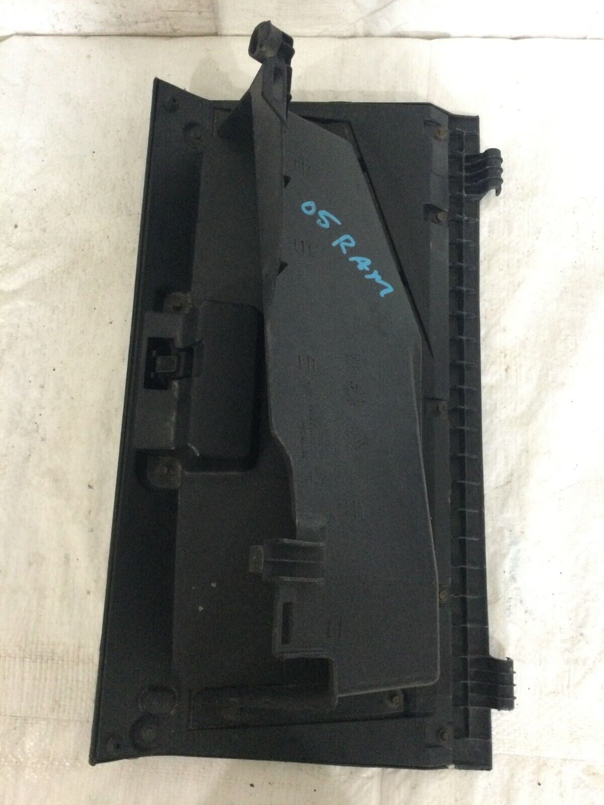 2002-2005 Dodge Ram 1500 2500 3500 Glove Box Dark Charcoal OEM 5GT18TRM