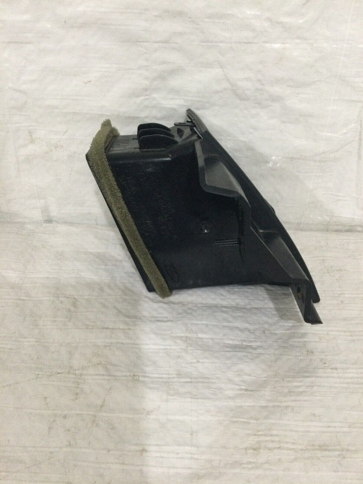 2019 Ford Taurus Right Passenger Dash Air Vent OEM RH