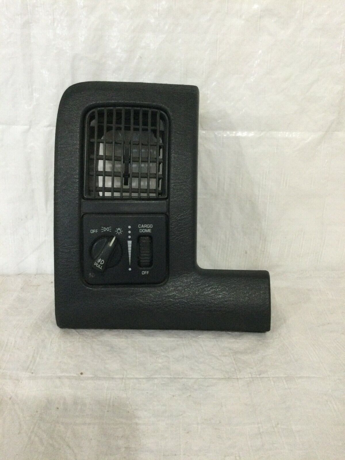 2002-2005 Dodge Ram 1500 Trim W / Air Vent & Headlight Switch 56045537AC OEM