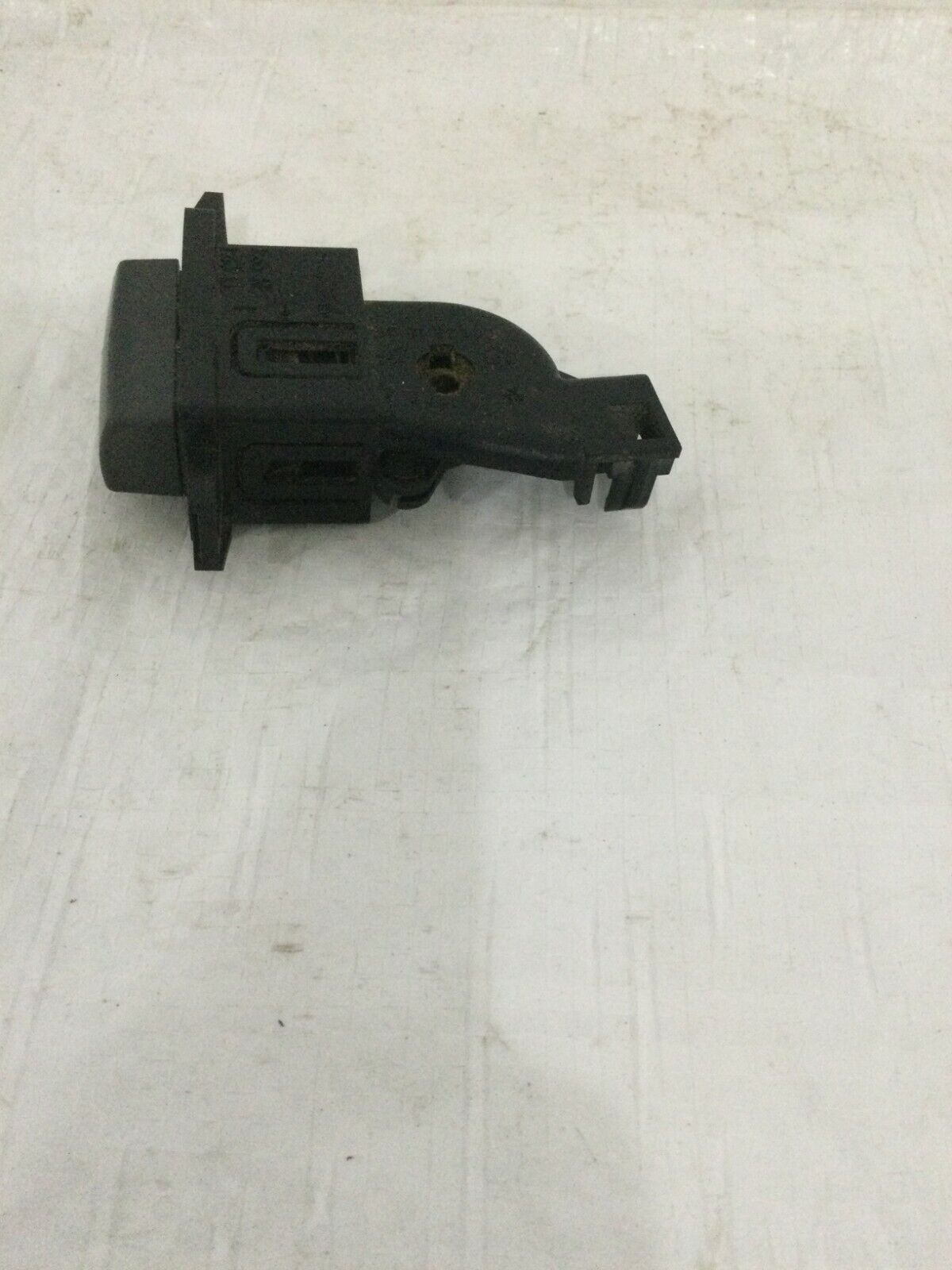2006 BMW 750Li Sedan Glove Box Compartment Release Button OEM 