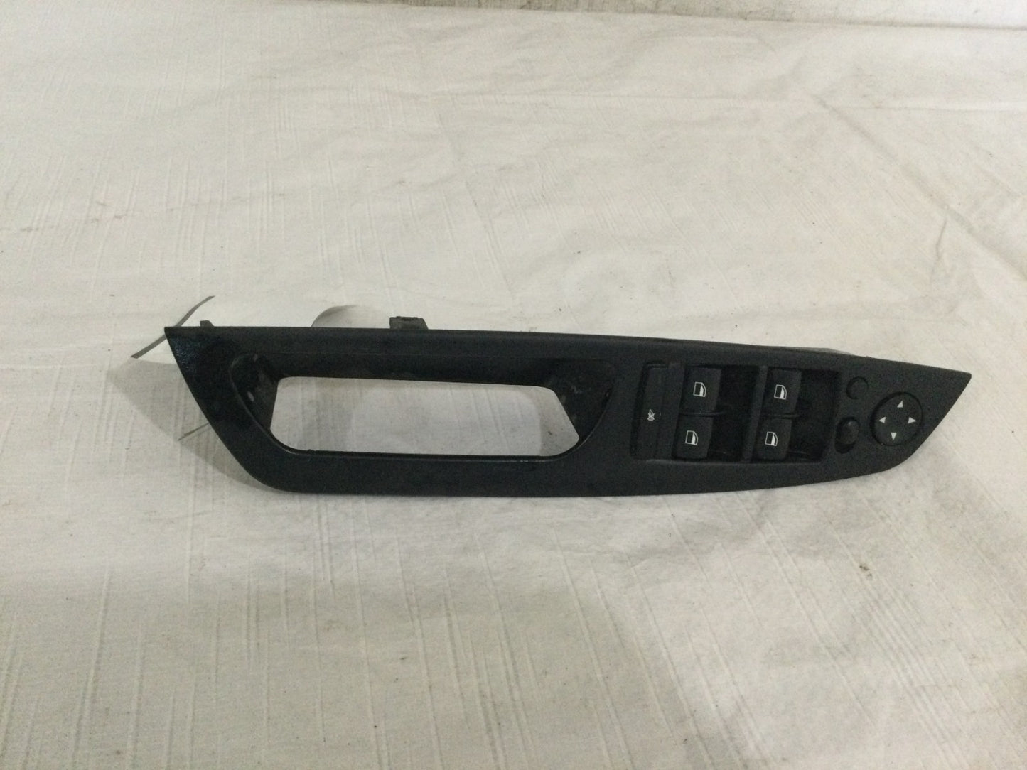 2004 BMW 745I Front Left Door Window Switch OEM 9218044-01