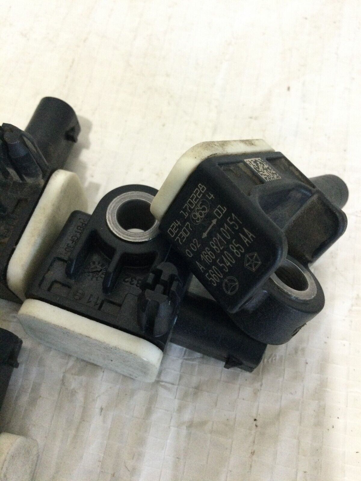 2017 Dodge Ram 1500 Crash Impact Sensor 4 Piece Set OEM 56054085AA