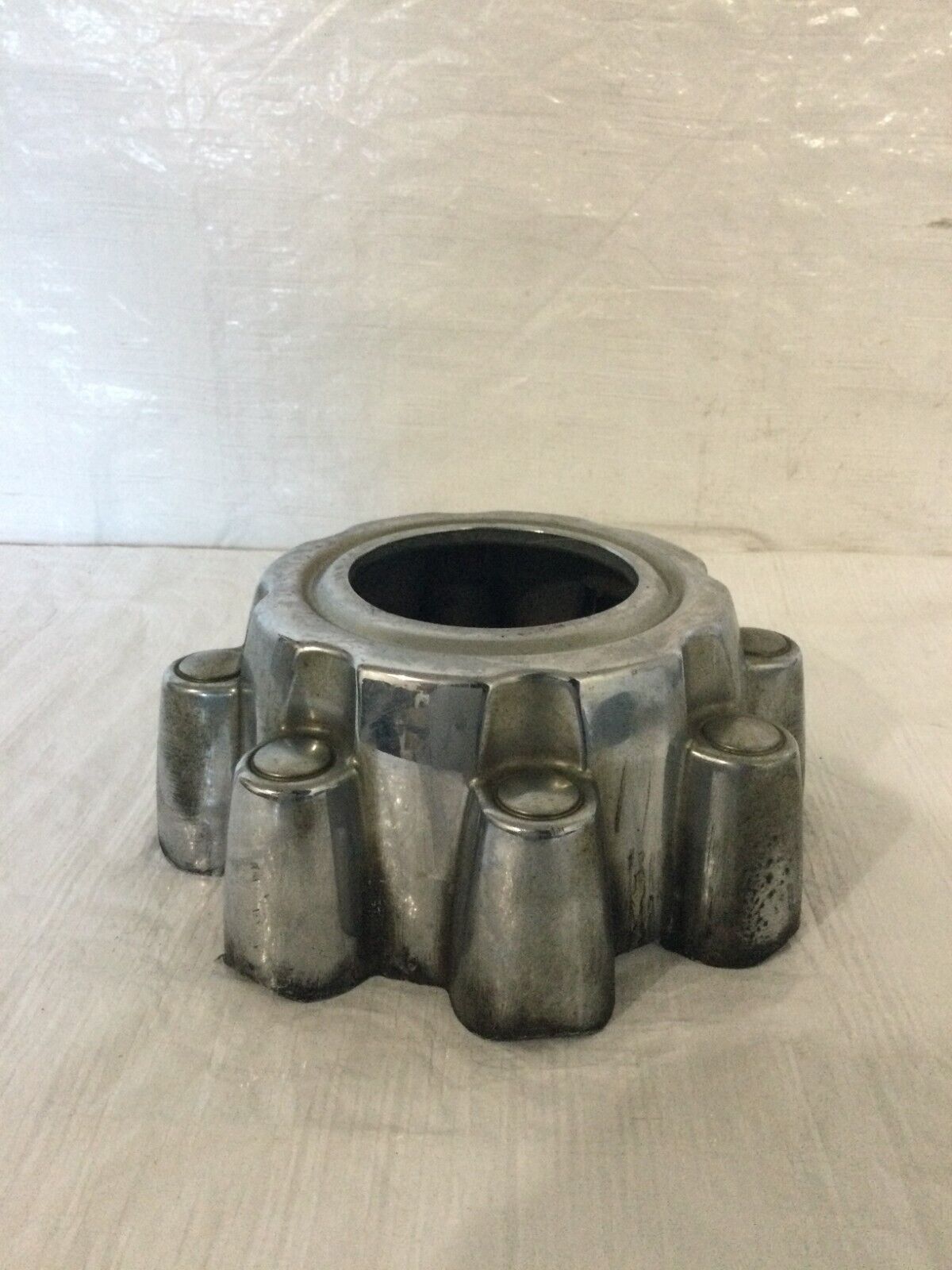 2005 Ford F250SD Center Cap Wheel Genuine OEM F250SD Chrome