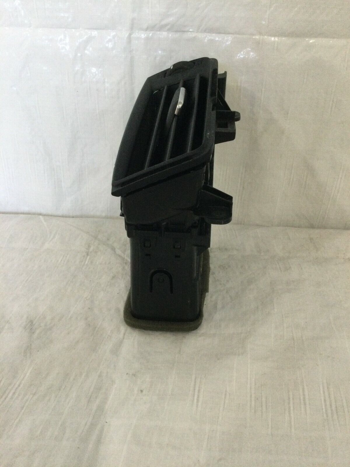 2017 GMC Sierra 1500 Left Driver Side Dash Air Vent  OEM 1-3 V8 6.2L 20943682