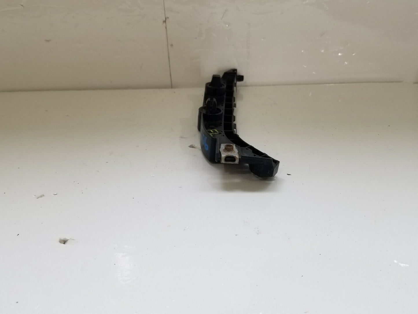 2006 Acura CSX Front Left Headlight Mounting Bracket OEM