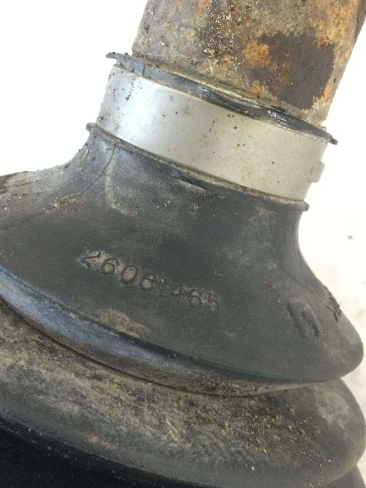 2007 HUMMER H2  Front Right Passenger  Side Axle  Shaft OEM