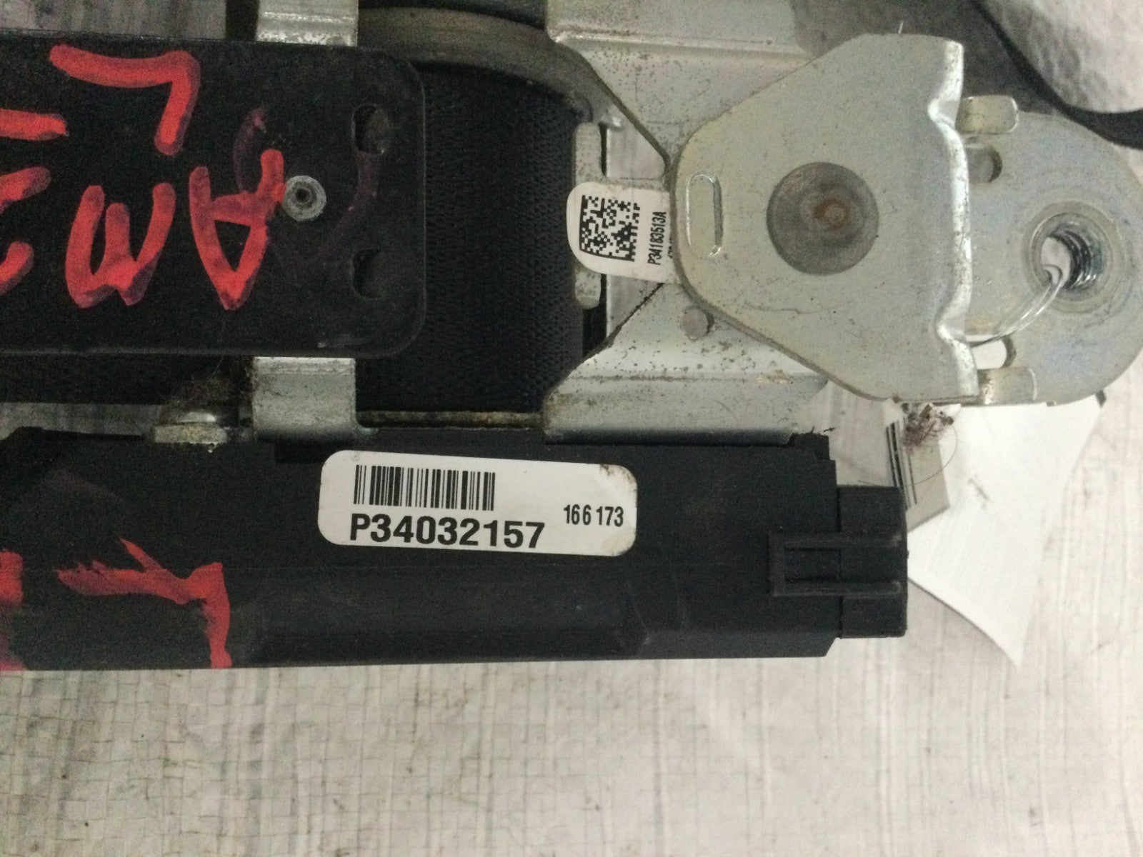 2017 Dodge Ram 3500 Front LH Drivers Side Seat Belt OEM P34032157