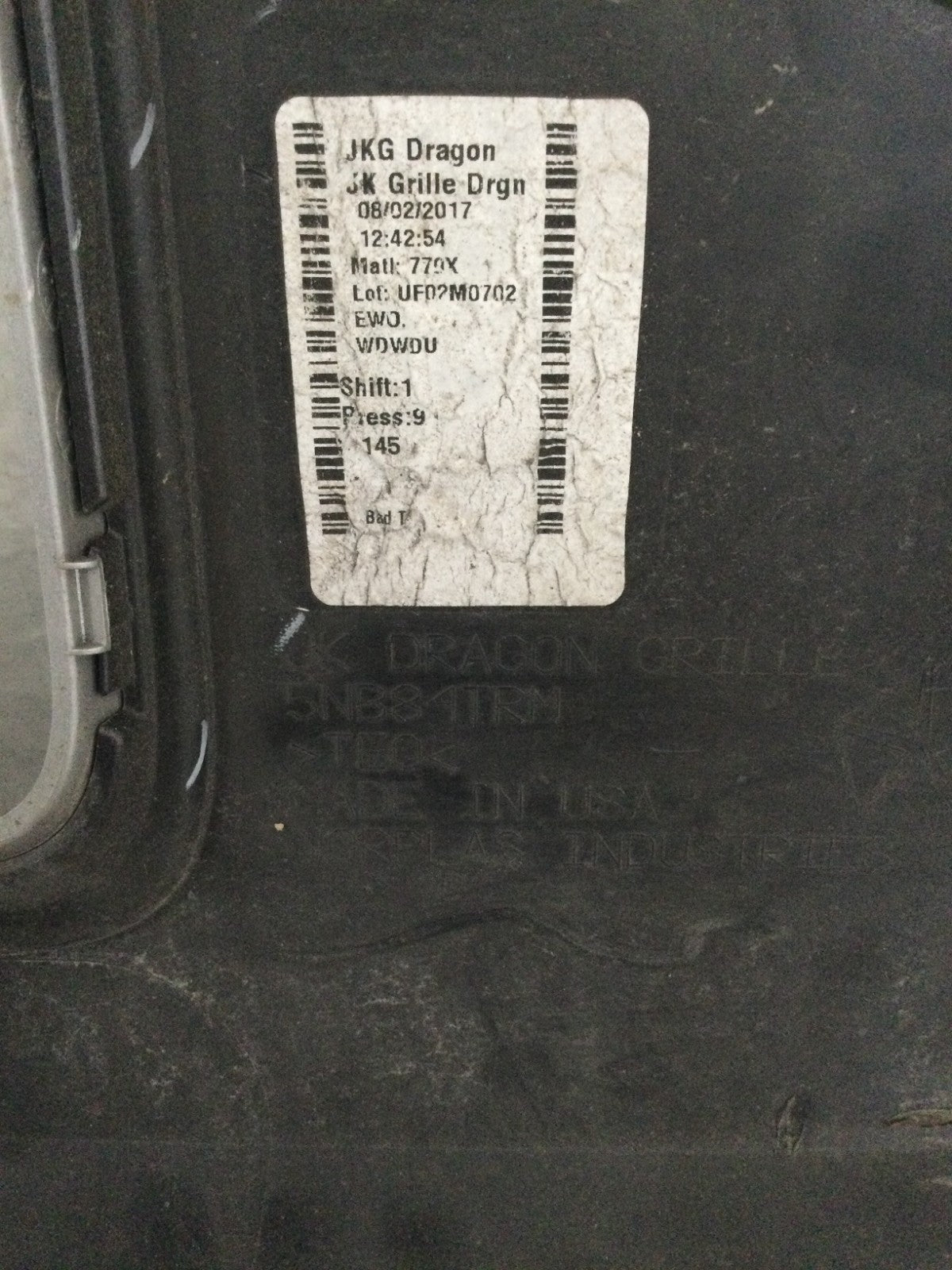 2007-2018 Jeep Wrangler JK Grille OEM 5NB84TRM MARKED DAMAGE LOOK PHOTO