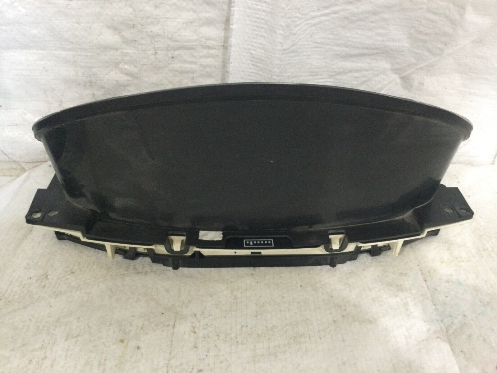 2005 GMC Express 2500 Speedometer Cluster OEM ( No Glass )