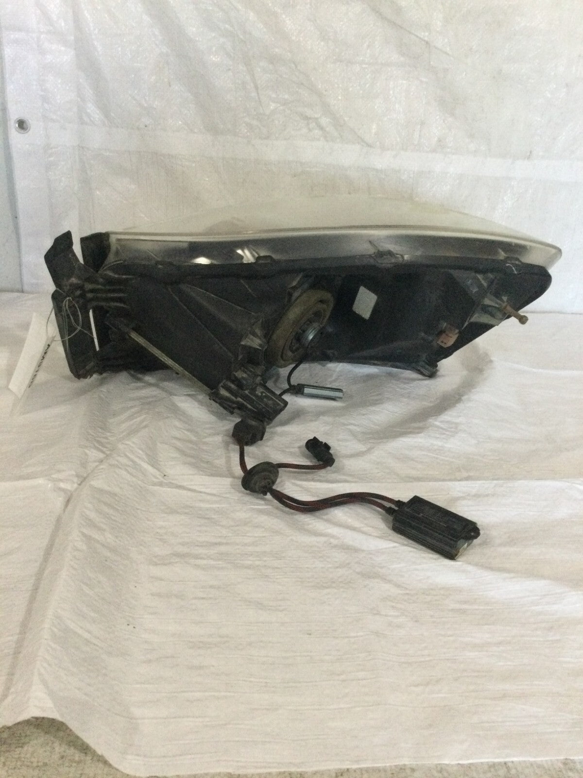 2007 Dodge Ram 2500 Right Passenger Side Headlamp Assembly OEM