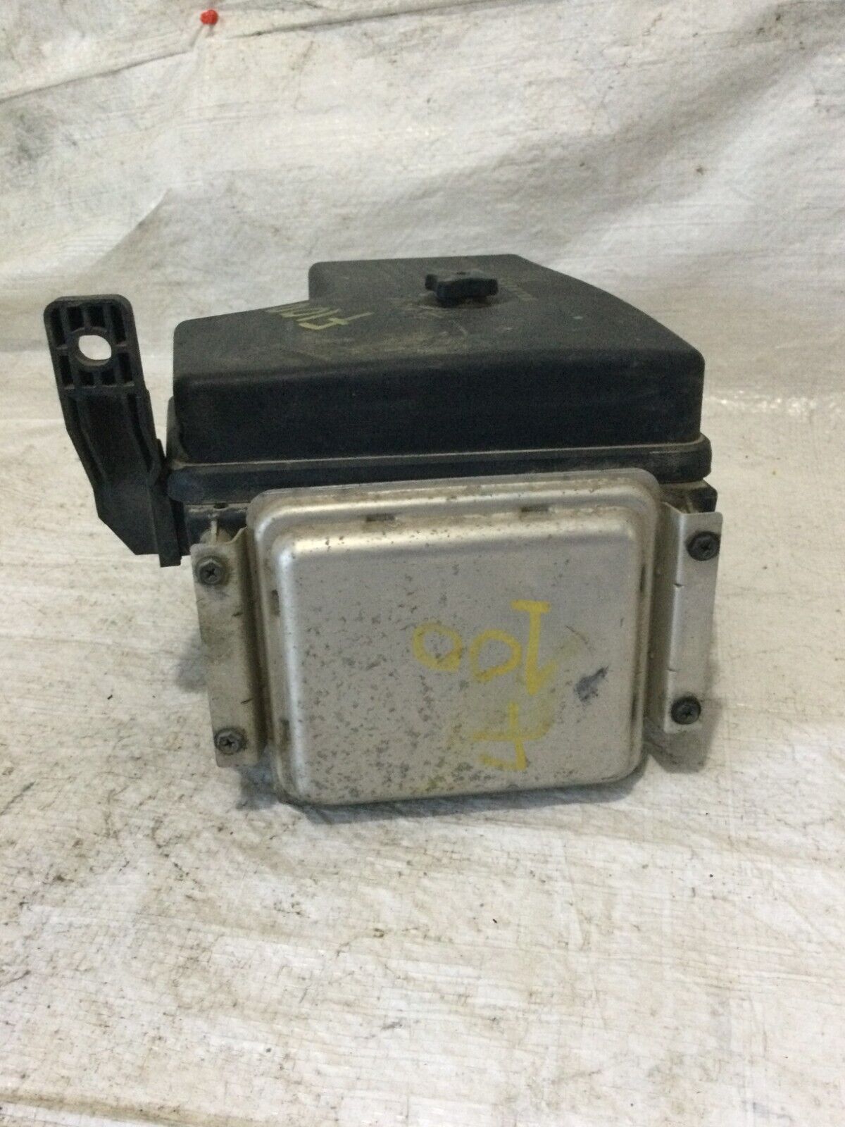 2005 Dodge Ram 1500 TIPM Integrated Power Fuse Box 05026034 OEM
