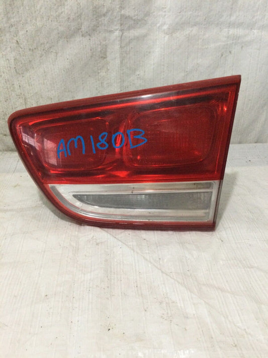 2016 Kia Sorento Right  Passenger Side  Inner Tail Light Assembly OEM