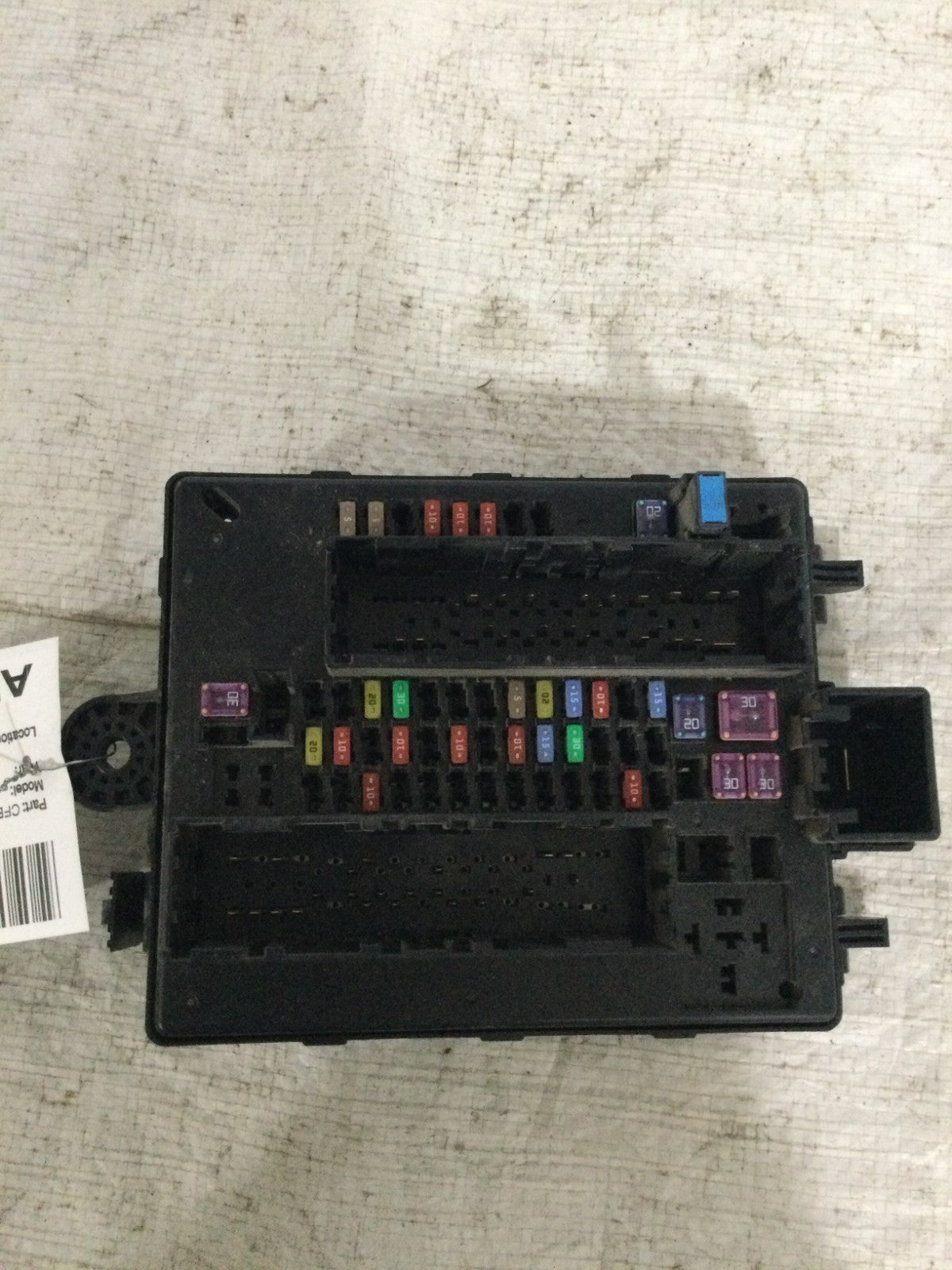 2019-2021 Chevrolet Blazer Fuse Relay Junction Box Module OEM 84412832