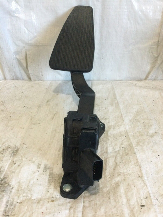 Accelerator Gas Pedal 2010-2018 Ram 1500 2500 3500 68043161AD OEM