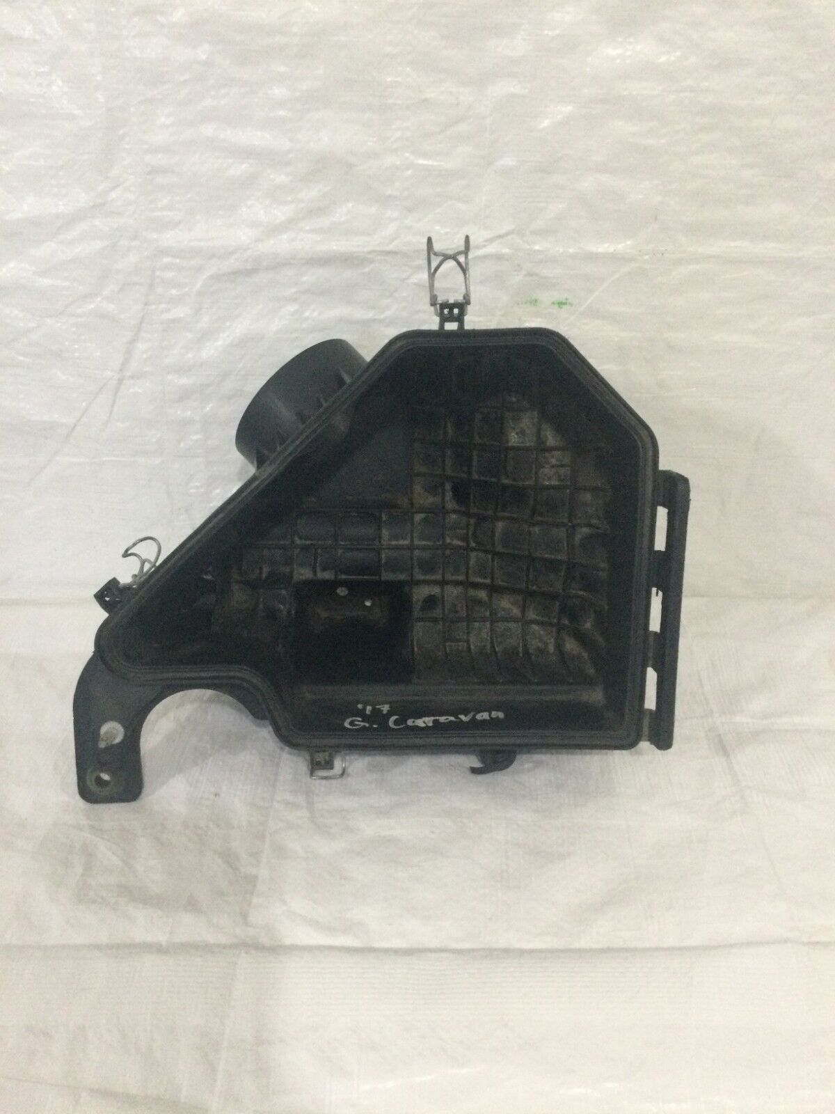 2017 Dodge Grand Caravan Air Cleaner Filter Box Assembly OEM 3.6L