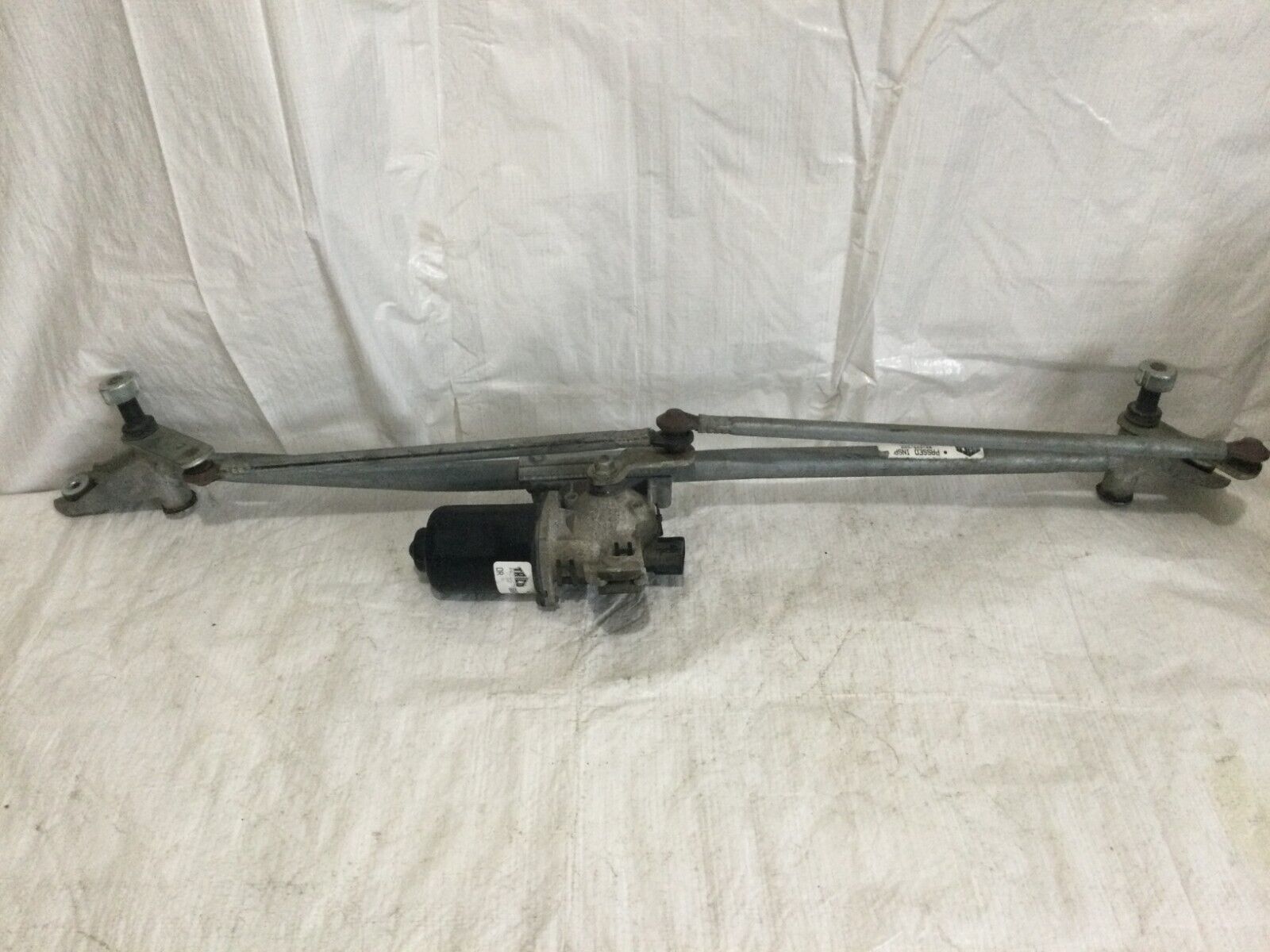 2004-2008 Dodge Ram 1500 Front Windshield Wiper Motor And Linkage OEM