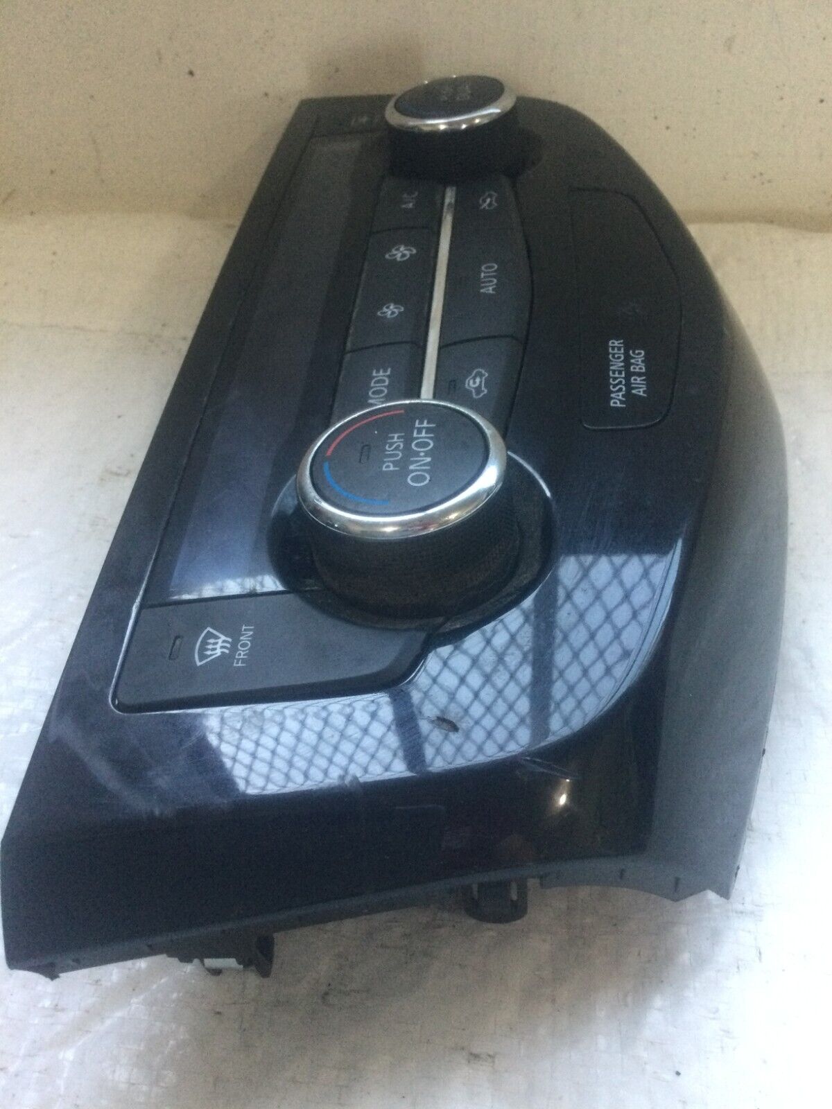 2017 2018 2019 Nissan Rogue AC Heater Climate Control Temp Module 27500-7FE0A