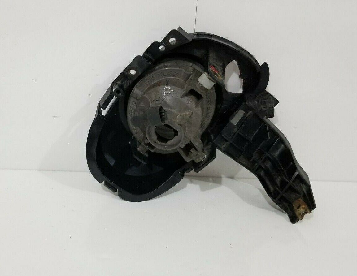 2004-2006 Mazda 3 Fog Light Left Driver Side LH OEM