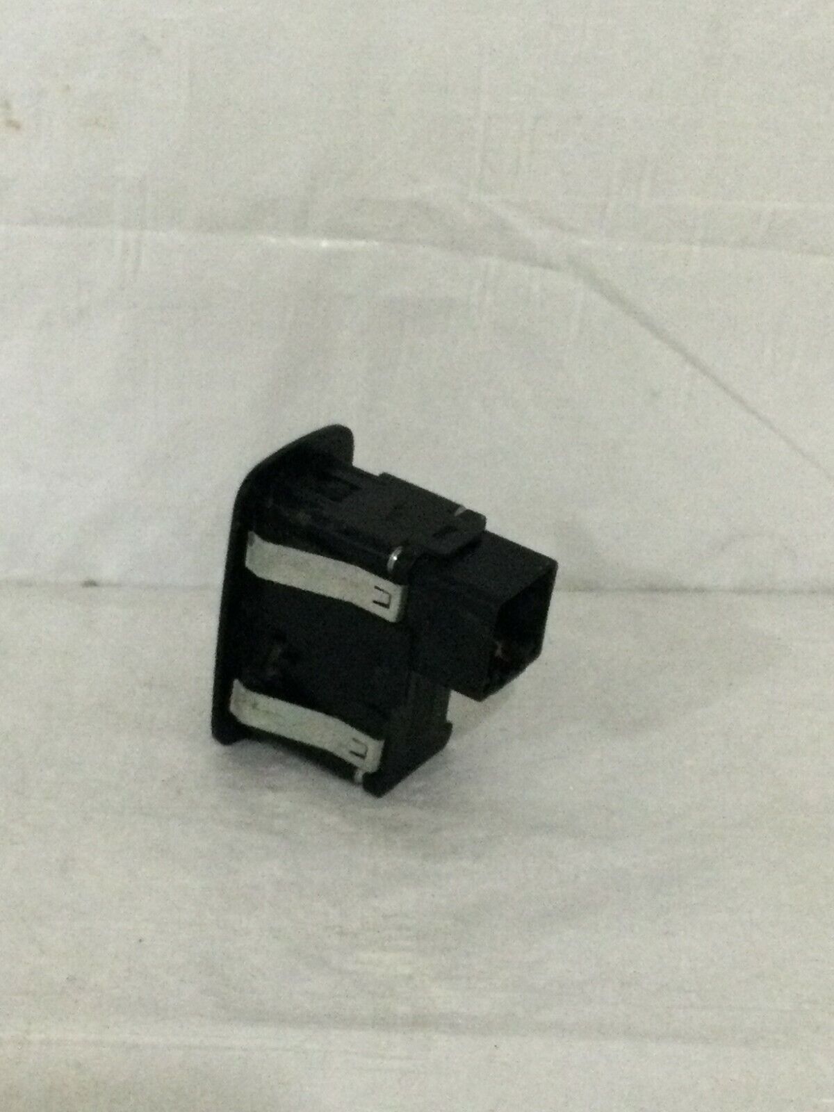 2005 Dodge Ram 2500 Right Rear Power Window Switch OEM 10032637