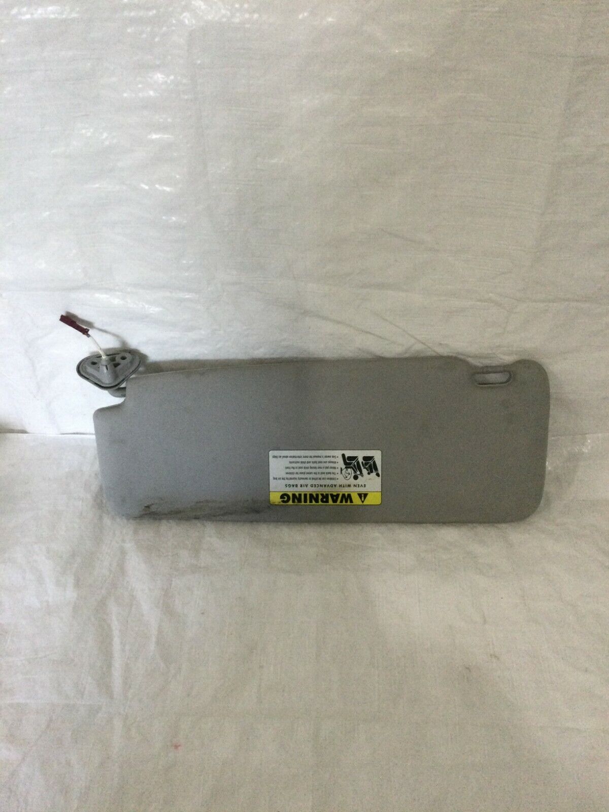 2006 BMW 750Li Sedan Right Sun Visor OEM RH