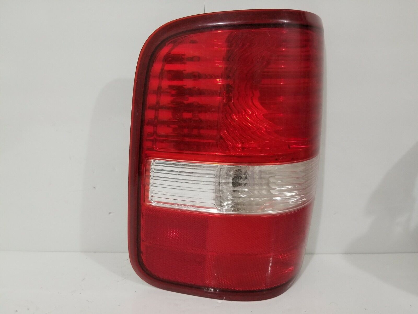 2005 Ford F-150 F150 Tail Light Lamp Left Driver Side OEM LH