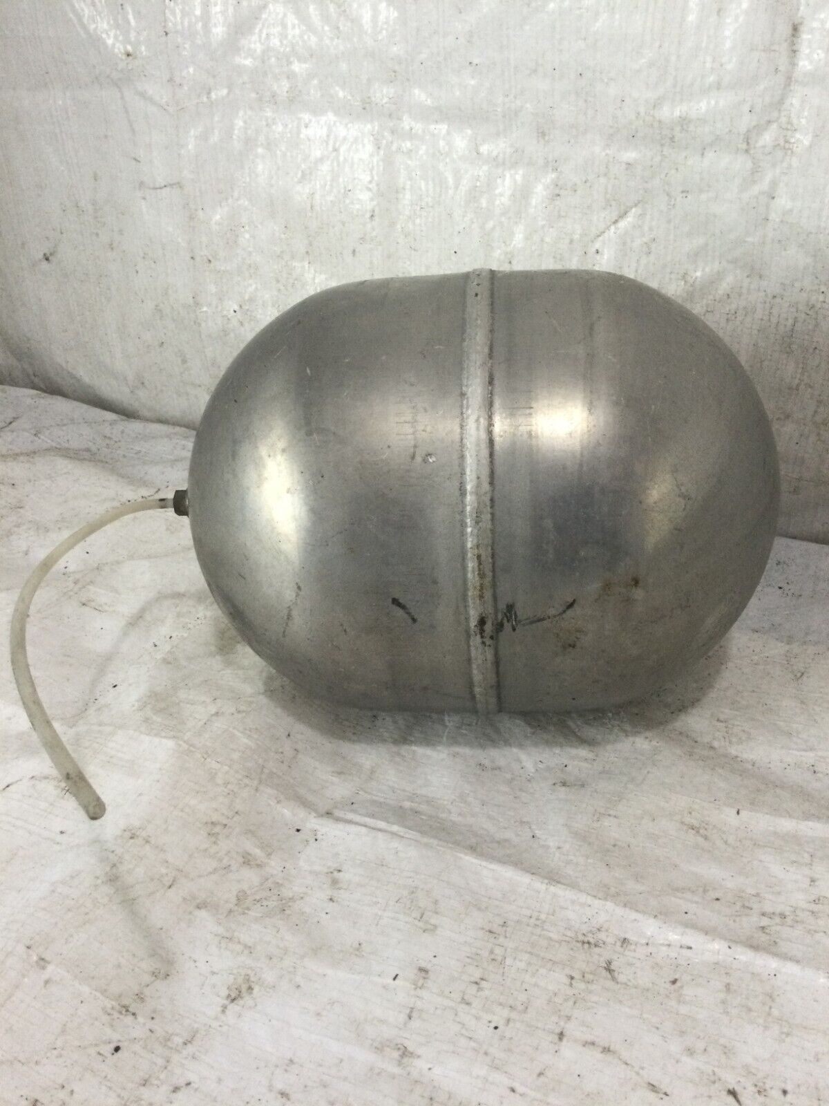 2004 Mercedes Benz S-Class S430 W220 Air Suspension Tank Reservoir A2203200215