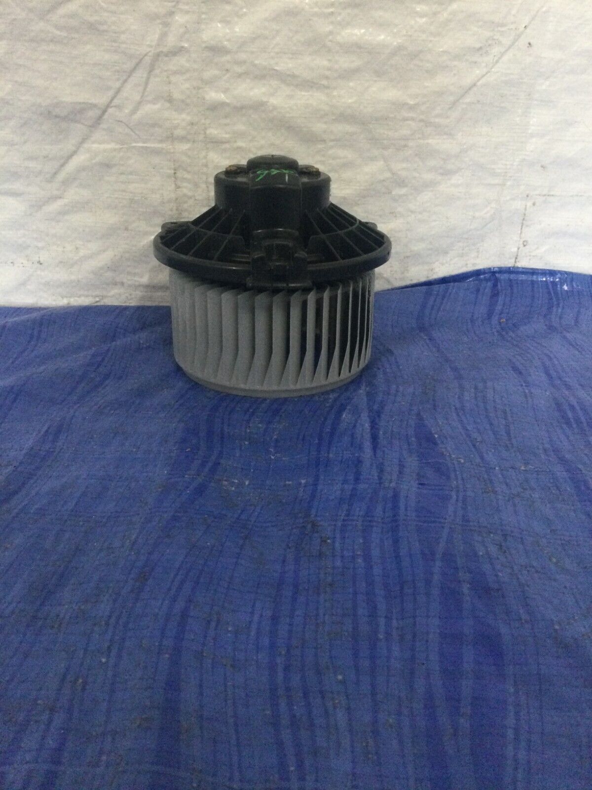 2004 Toyota Sienna A/C Heater Blower Motor OEM