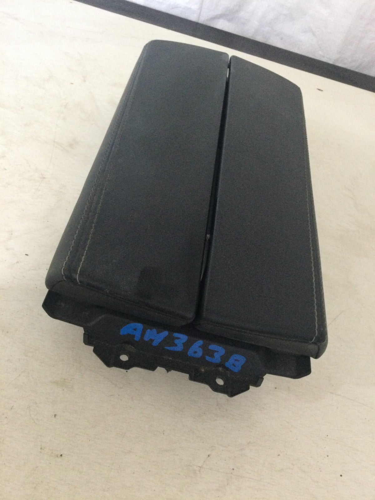 2024 Nissan Rogue 1.5L Center Arm Rest OEM
