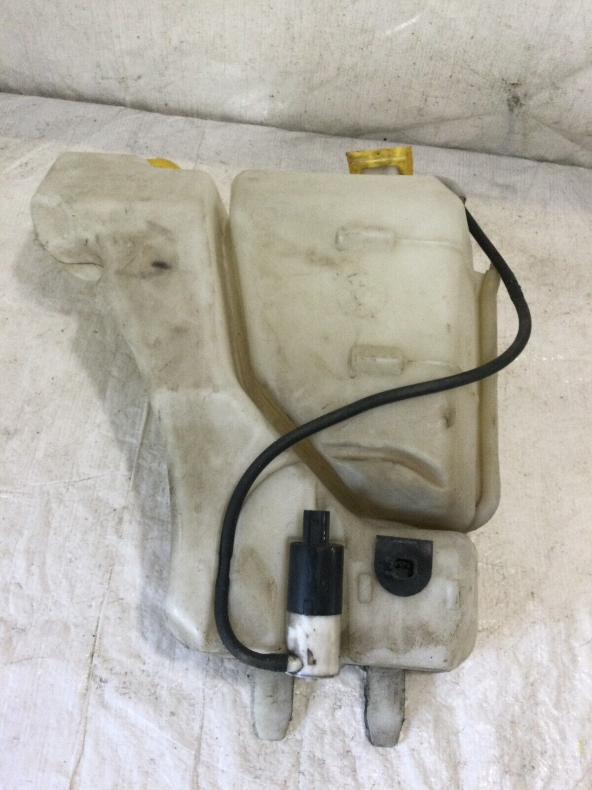 2005 Dodge Ram 1500 Windshield Washer Fluid Reservoir OEM