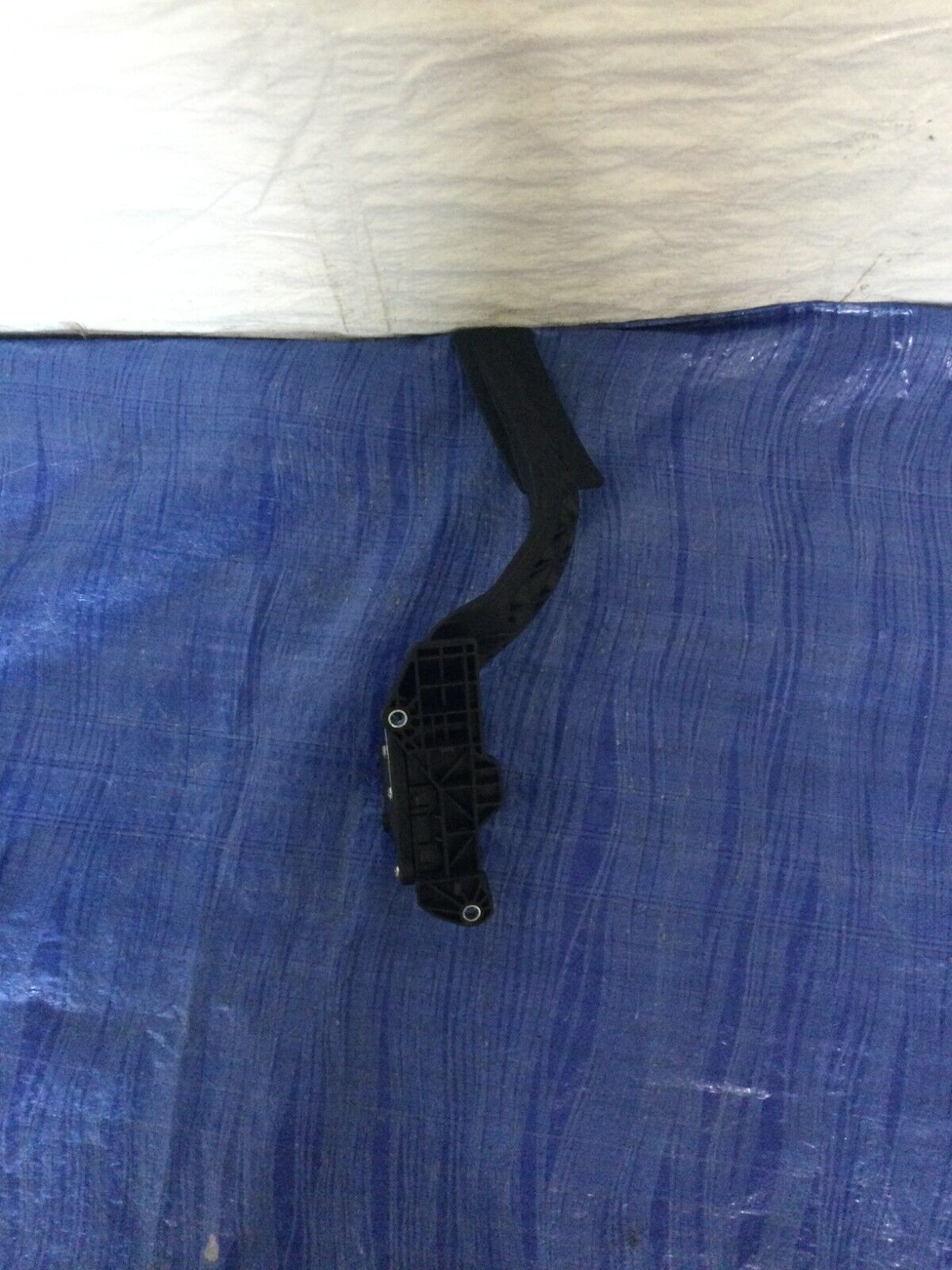 2006  Cadillac Escalade Accelerator Gas Pedal OEM