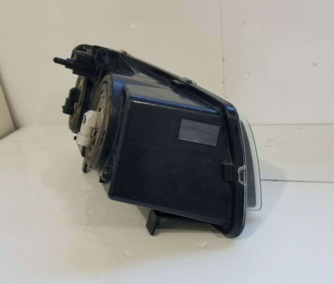 2003-2006 Chevrolet Silverado 1500 Headlight Left Driver Side LH 15207137 OEM