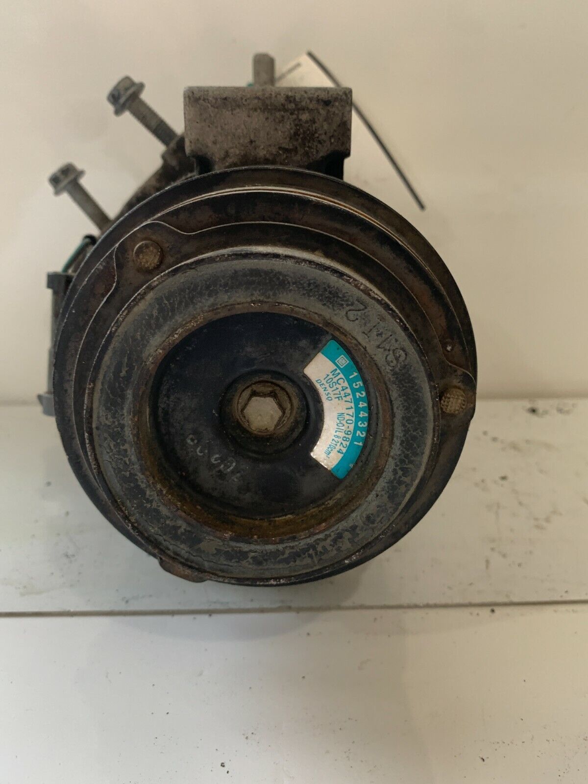 2003-2010 Chevrolet Silverado 1500 Avalanche AC Air Compressor 15244321 OEM