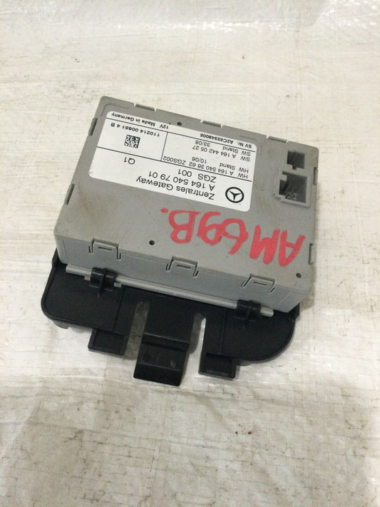 2011 Mercedes-Benz GL-Class  Gateway Control Module OEM