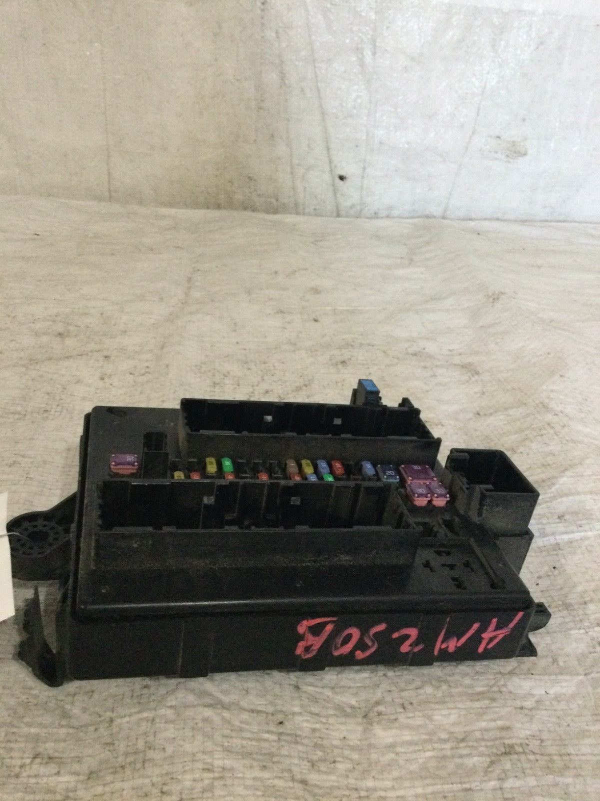 2019-2021 Chevrolet Blazer Fuse Relay Junction Box Module OEM 84412832