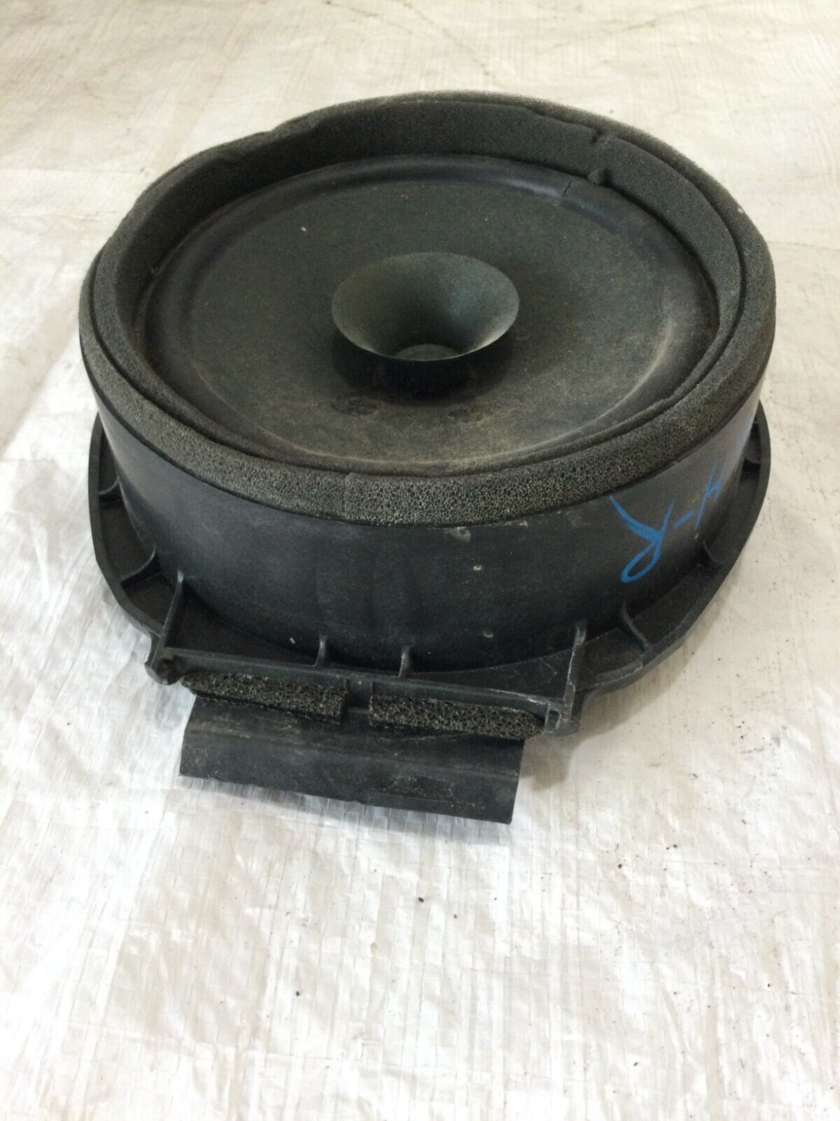 2018 Chevrolet Silverado 1500  Rear Left Side Door Speaker  22753364  OEM