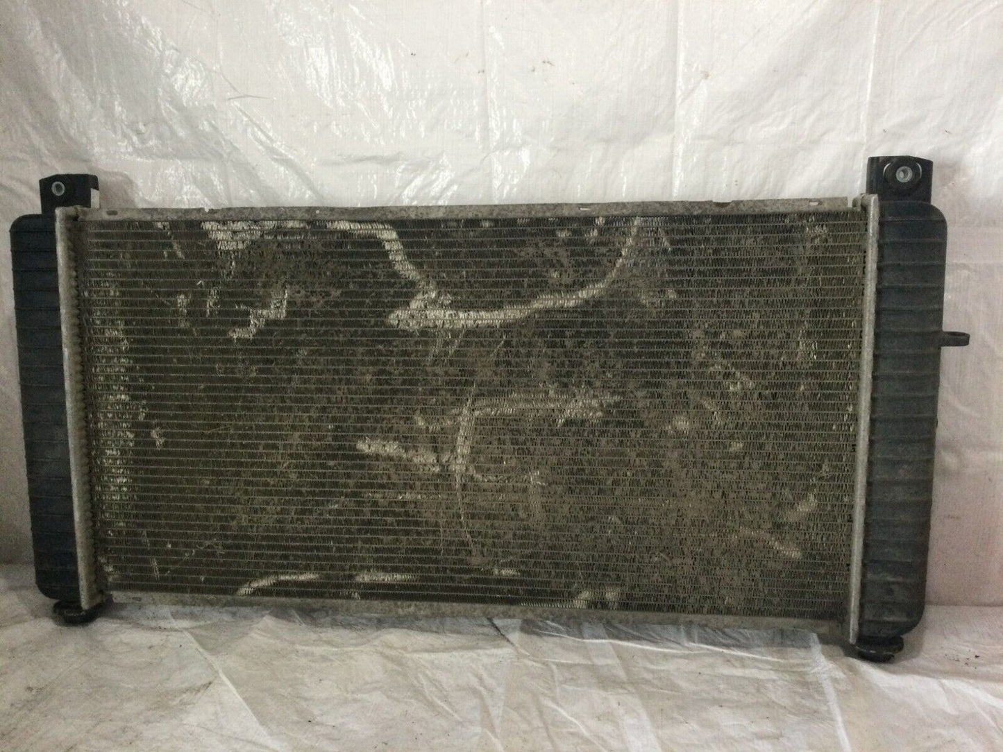 2005 GMC Sierra 2500 Radiator Assembly OEM