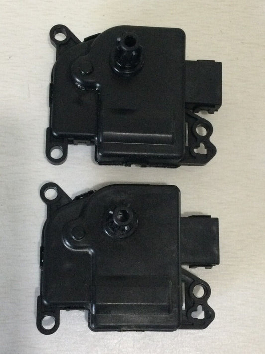 2014 Dodge Ram 1500 Heater Blend Door Actuator Pair OEM
