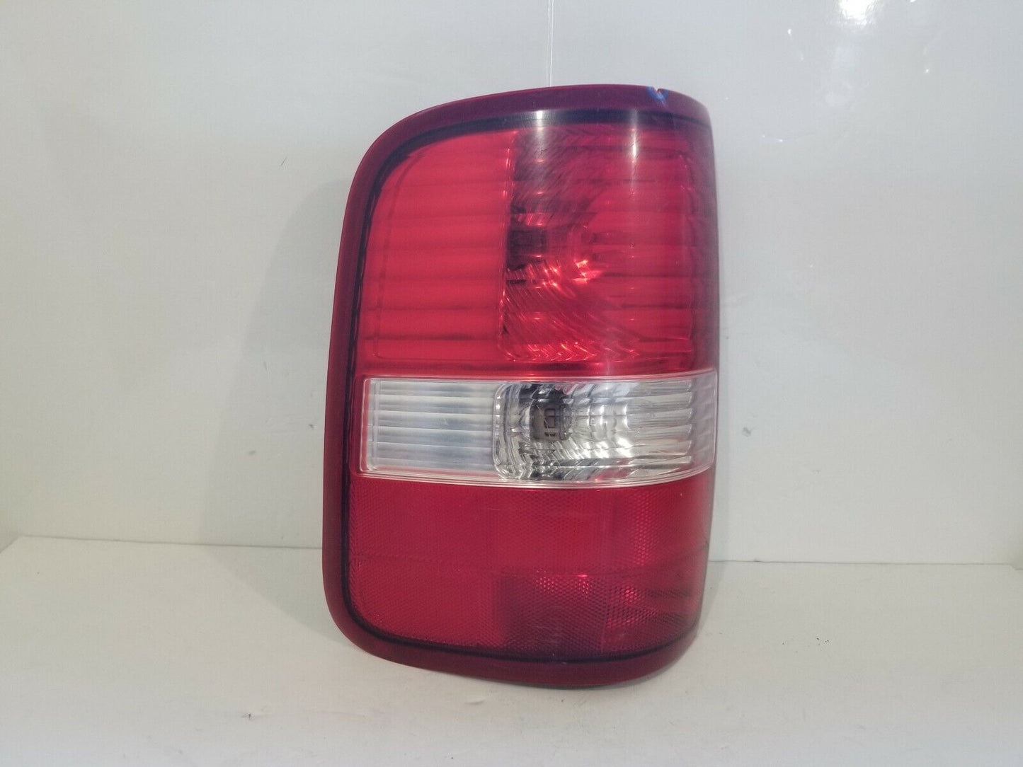 2004-2008 Ford F-150 F150 Tail light Lamp Left Driver Side OEM LH