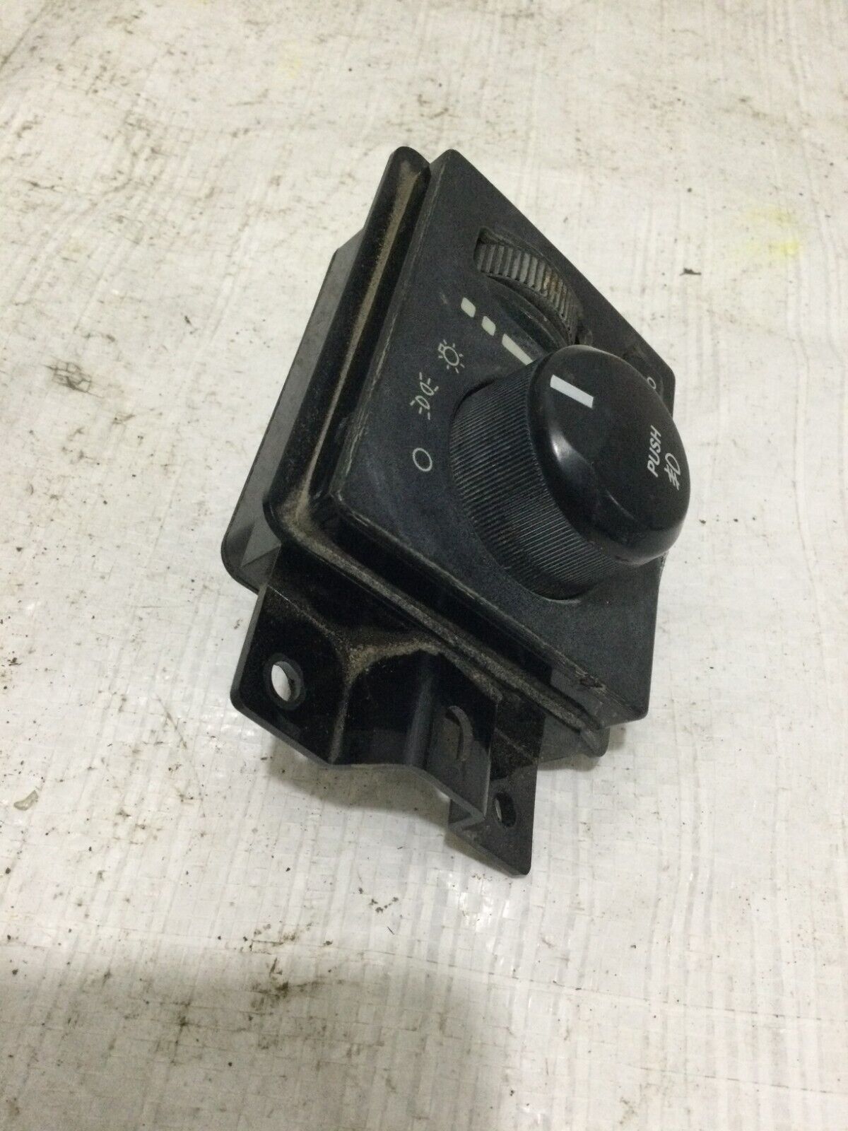 2007  Dodge Ram 1500  Headlight Switch  W/ Dash Fog Light 56049637AD OEM