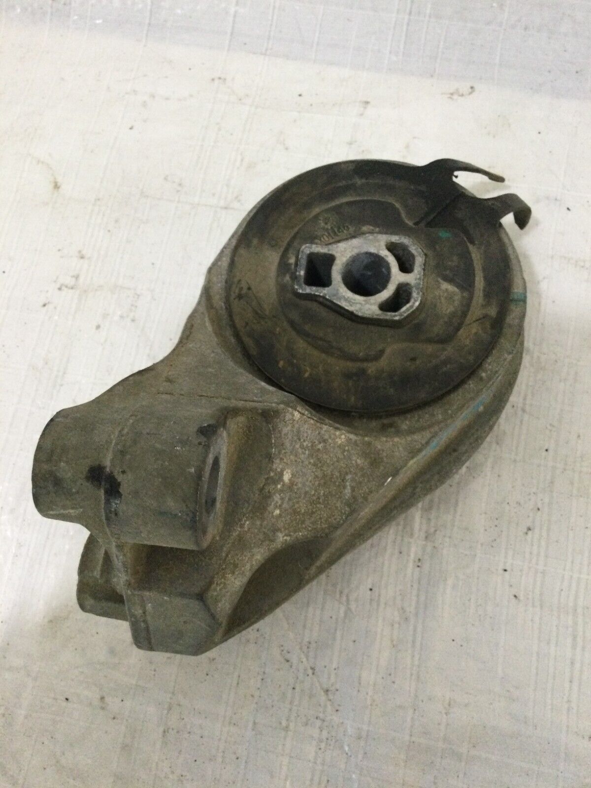 2018 Chevrolet Silverado 1500 Engine Frame Mount OEM