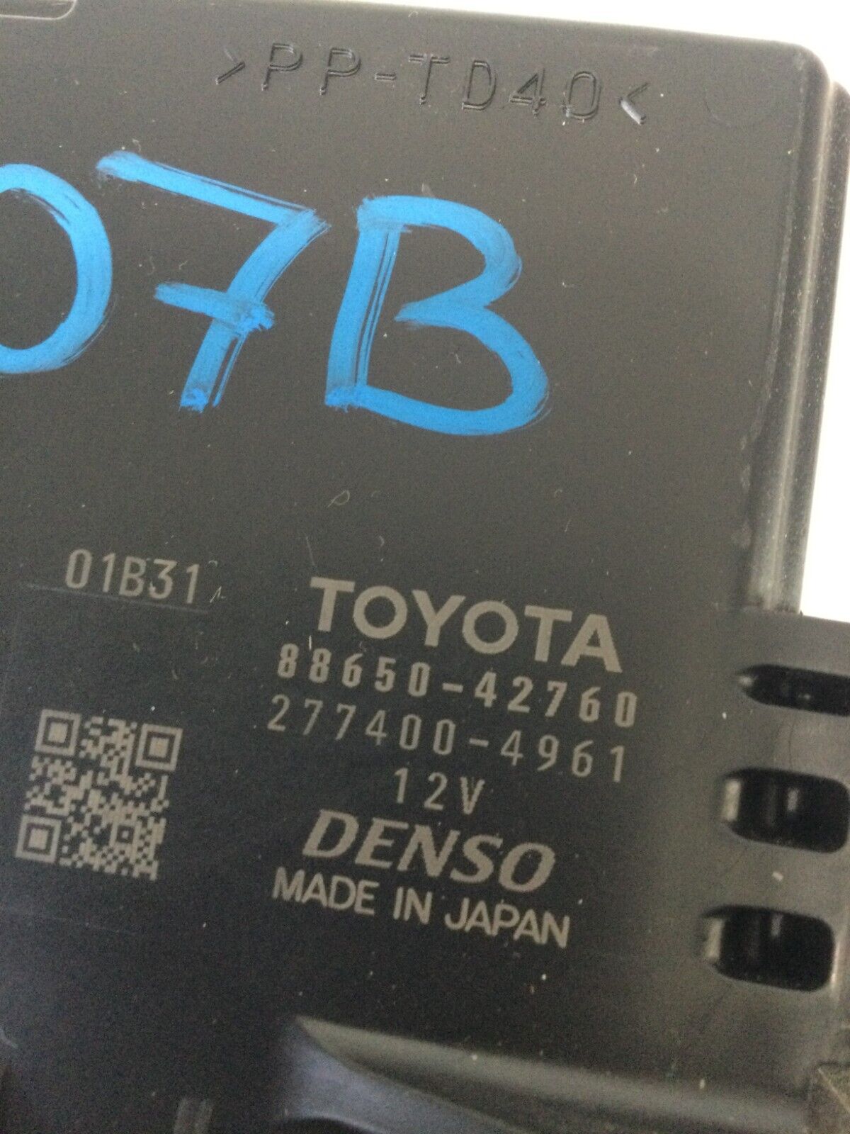 2018 Toyota RAV4 Air Amplifier Controler  Module 88650-42760 OEM